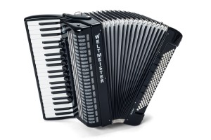 Weltmeister Saphir accordion