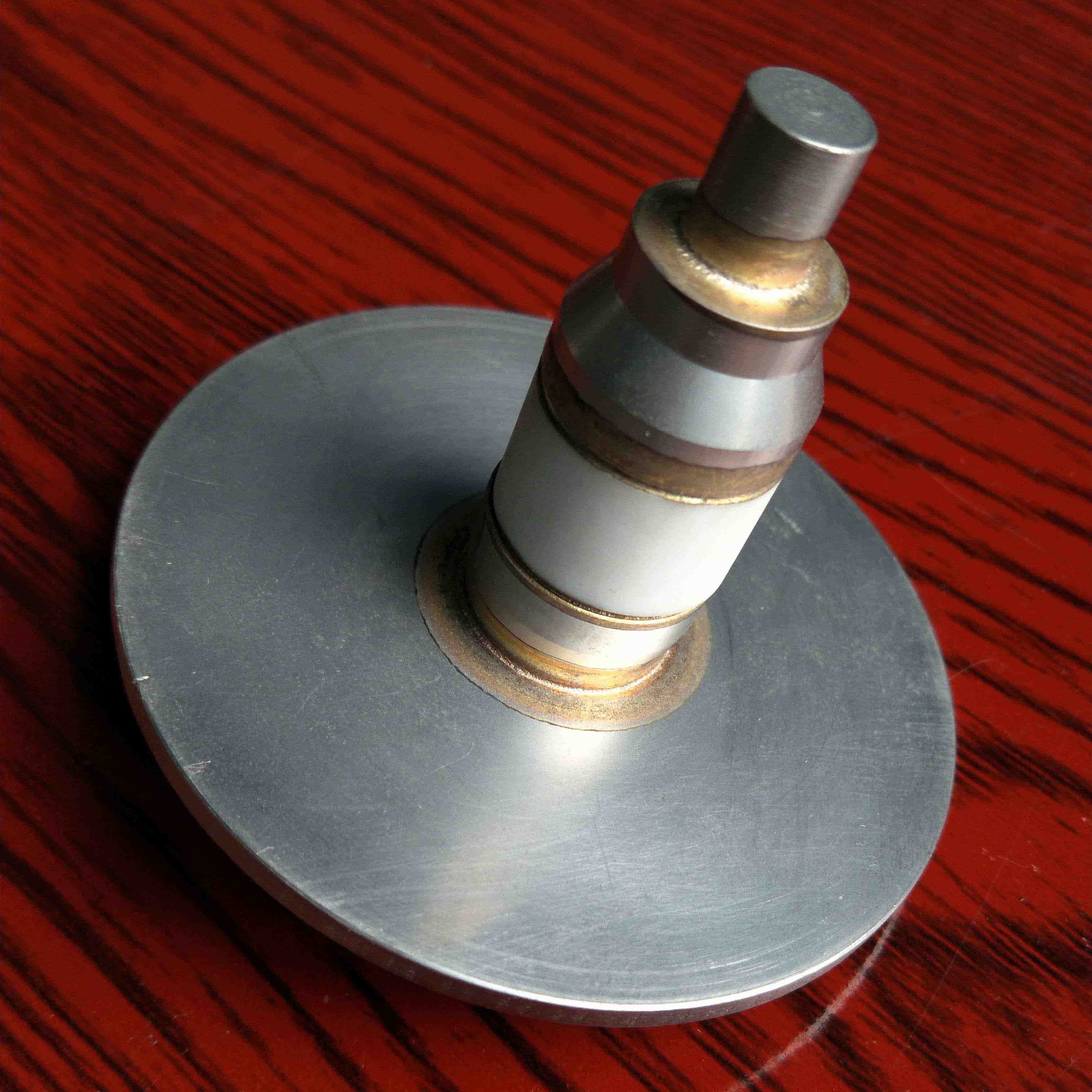 SGJ Electrical isolators be made of Alumina Ceramic, Kovar, SUS 304, OFHC Copper