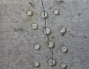 Protective and repellent coating of water and moisture on concrete surfaces