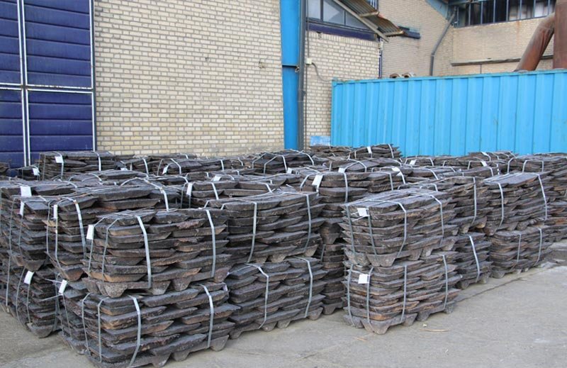 97% copper ingot (with the table of analysis and images)