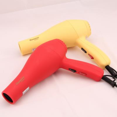 سشوار 2000 وات با دسته مورب