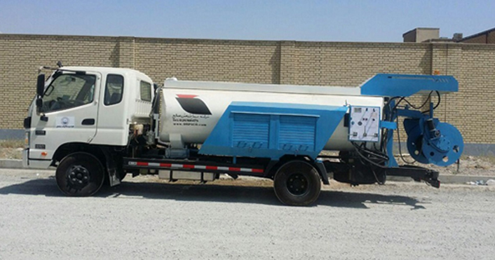 ماشین آلات شستشو (واترجت پشت کامیونی )