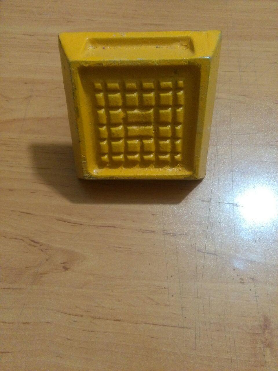 گل میخ معمولی