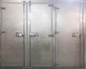 Cold storage container door