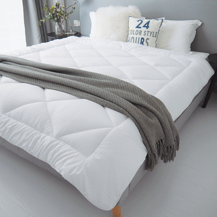 Breathable Carbon Fiber Polyester Duvet