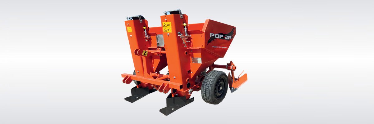 Potato planting machine