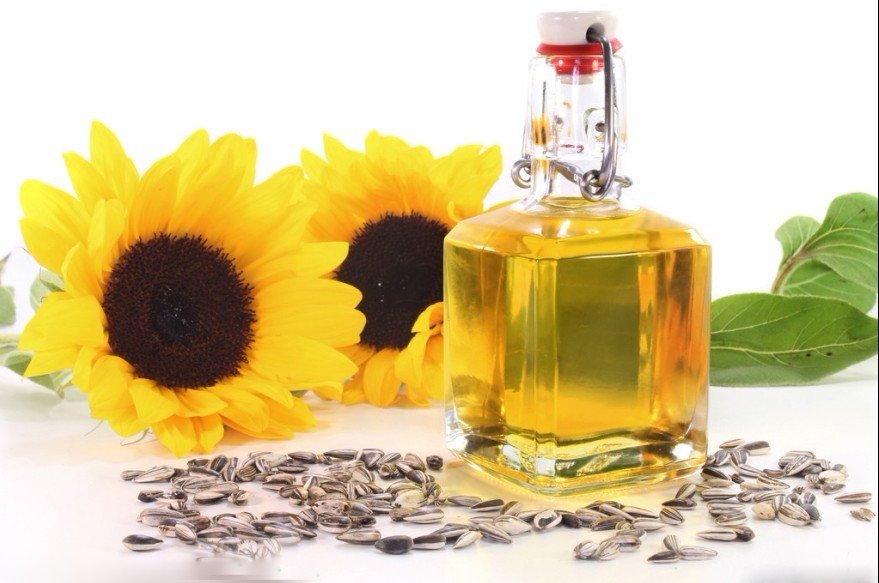 Types of sunflower oil, corn and soybeans