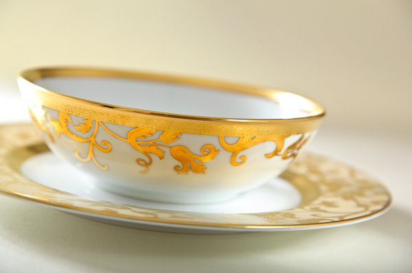 Fine Dining Tosca Creme Gold