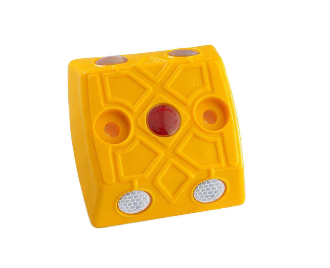 گل میخ پلاستیکی رفلکتوردار 03