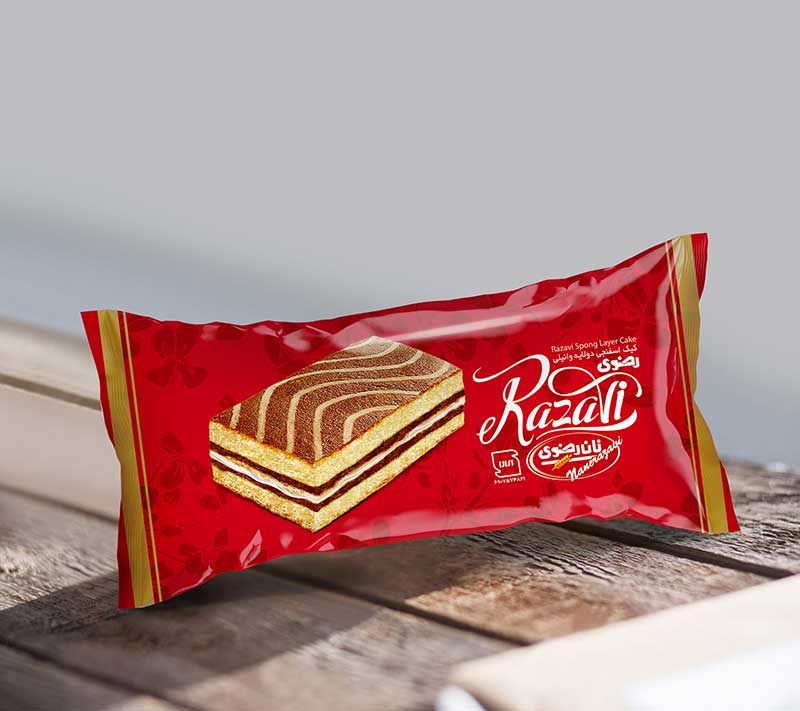 کیک اسفنجی دو لایه وانیلی