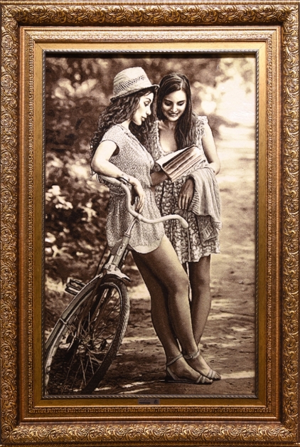 دختر دوچرخه سوار سیاه قلم