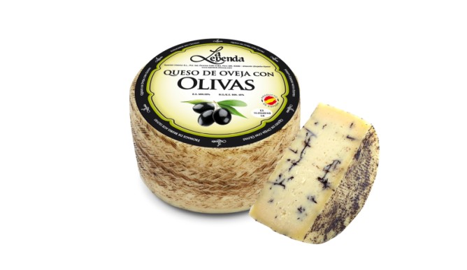 THE LEGEND SHEEP CHEESE WITH OLIVES ca. 3KG / 150G