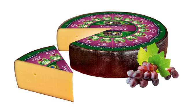 پنیر شورشی شراب قرمز