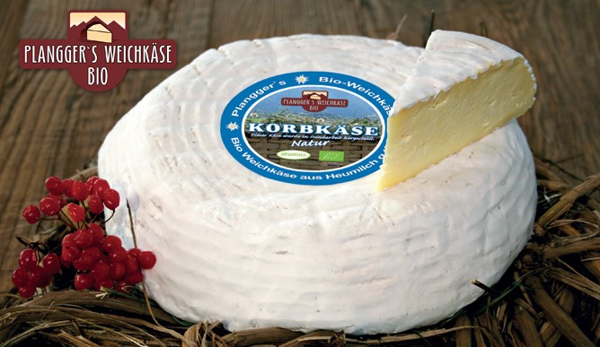 Plangger's organic large basket cheese