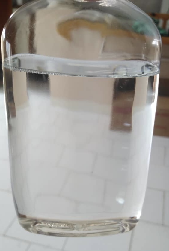 پارافین مایع بهداشتی، بیرنگ و بی‌بو