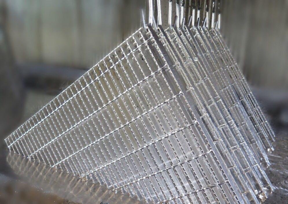 گریتینگ گالوانیزه