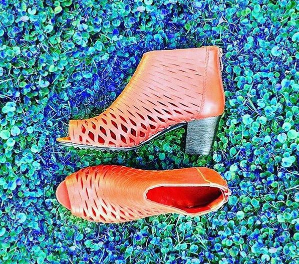 کفش پاشنه بلند زنانه