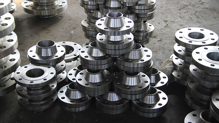 Production of flanges