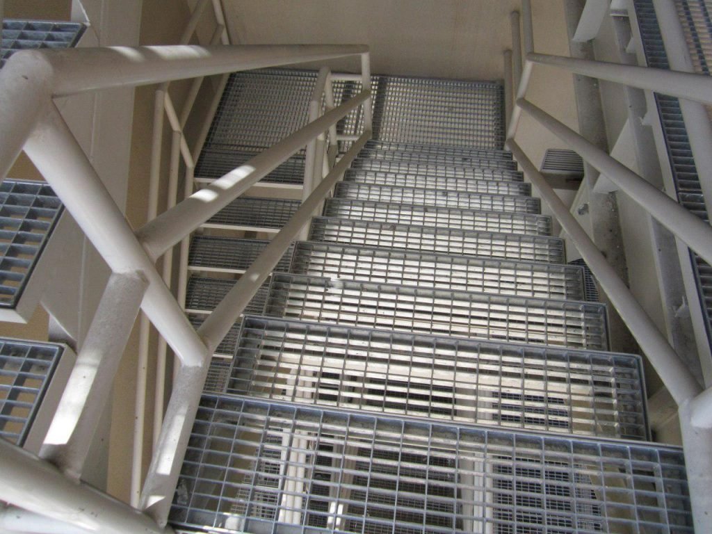 گریتینگ پله