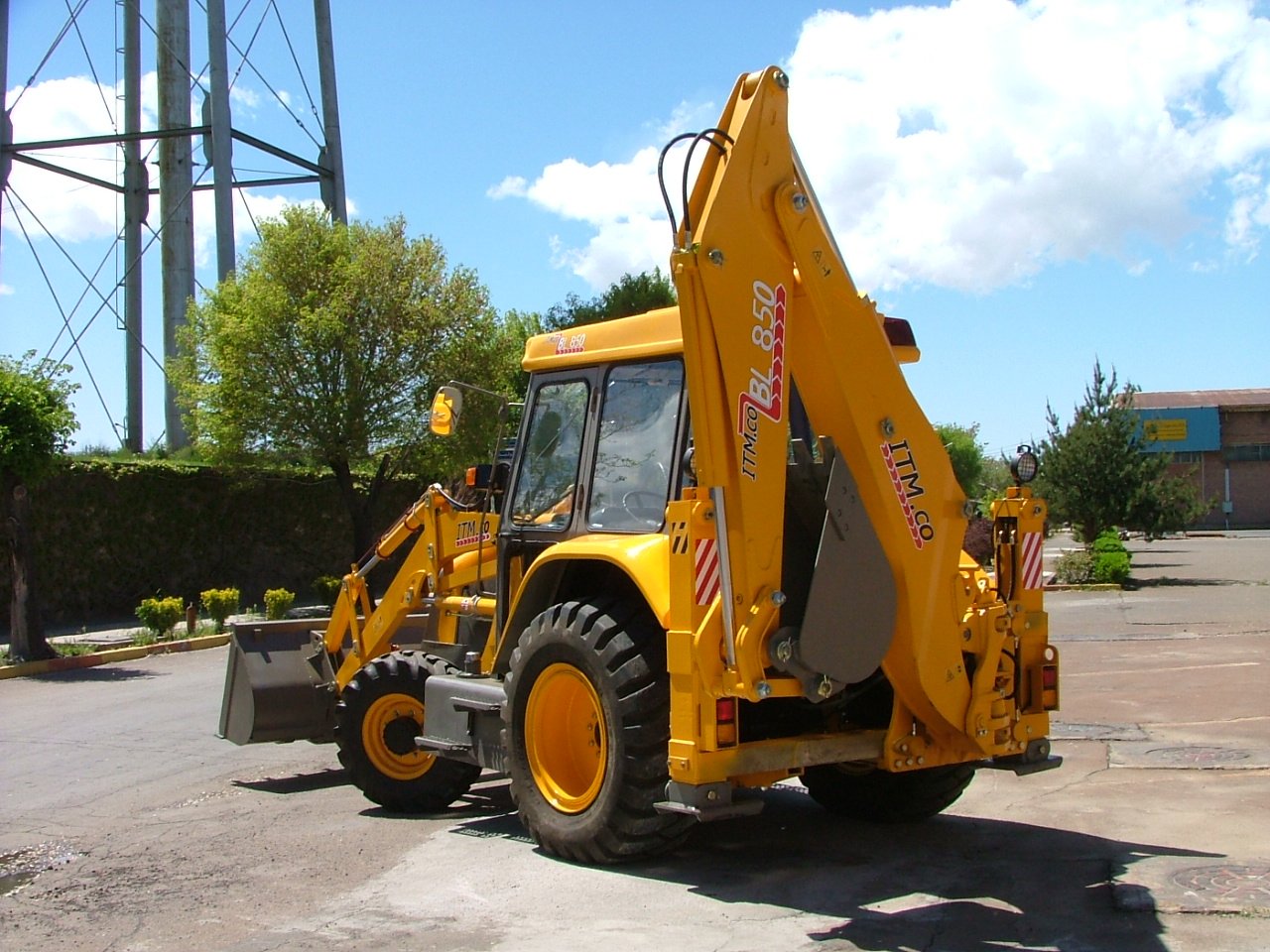 تراکتور BL 850 4WD