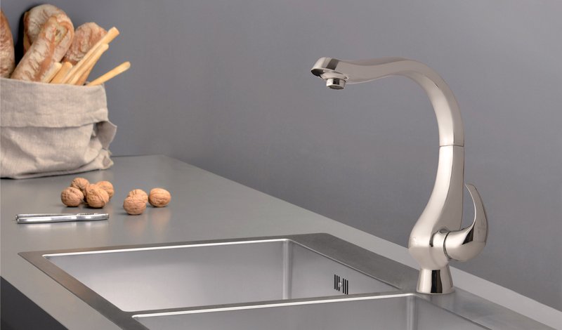 شیر آشپزخانه مهر و ماه