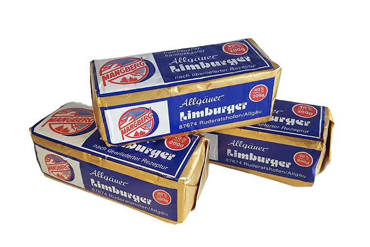 Soft cheese made from pasteurized cow's milk 200 g