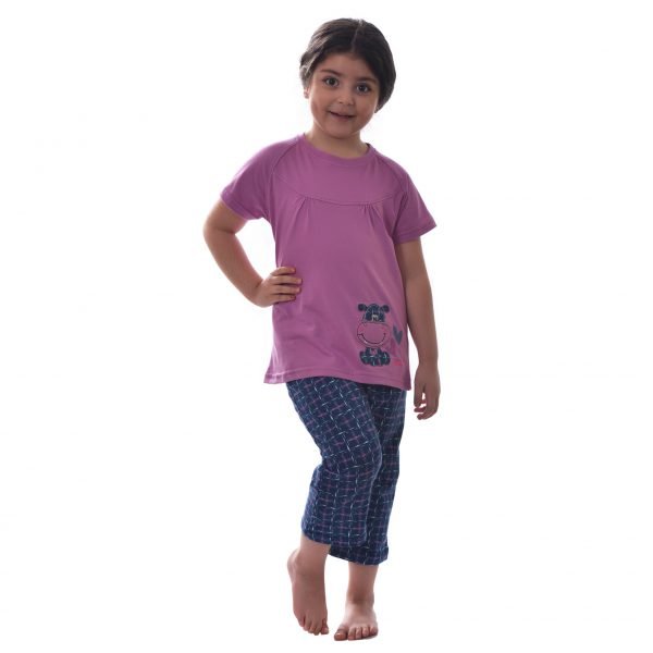 T-shirts and pants for girls