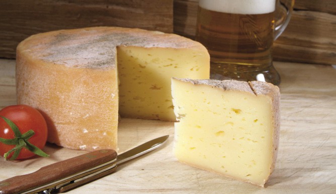 Elixhausner Organic beer cheese