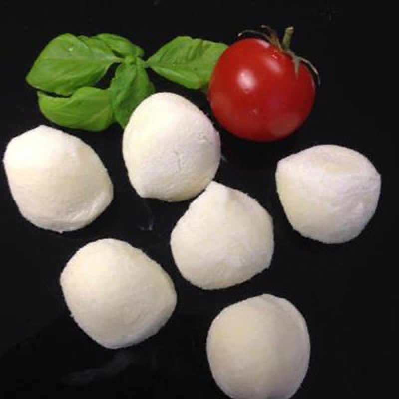 TK/ IQF mozzarella balls 10g / 10 kg unit