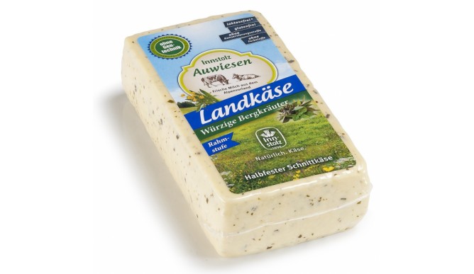 Innstolz Auwiesen country cheese, spicy mountain herbs, 1/1 bread approx. 1.8kg, without genetic engineering