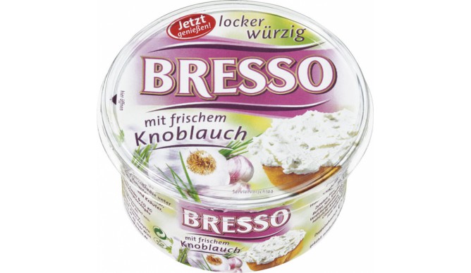 Bresso cream cheese preparation with fresh garlic