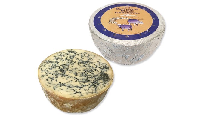 پنیر بوفالو بلو از آرژانتال