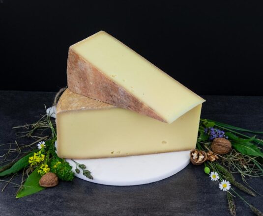 Allgäu mountain cheese g. U., mild