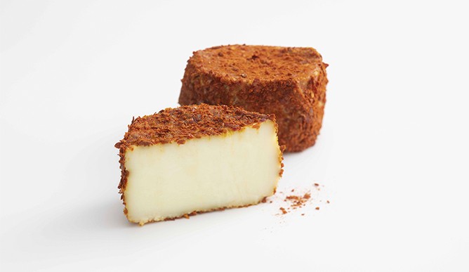 Anderlbauer cheese specialties, Sheep cheese organic paprika flakes