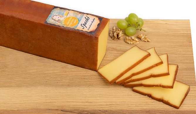 Alpine cheese Bregenzerwald Specki – smoked mountain cheese
