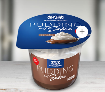 Pudding with cream chocolate