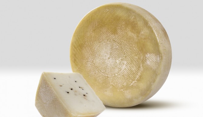 پنیر پکورینو پپاتو 1/8 حدود 1.85 کیلوگرم